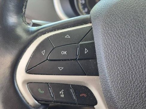 Used 2018 Jeep Cherokee Limited AWD/4WD image 14