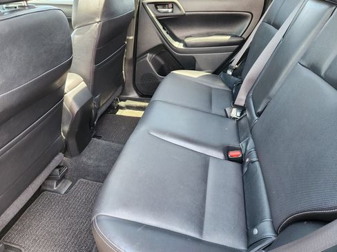 Used 2015 Subaru Forester 2.5i Limited AWD/4WD image 32