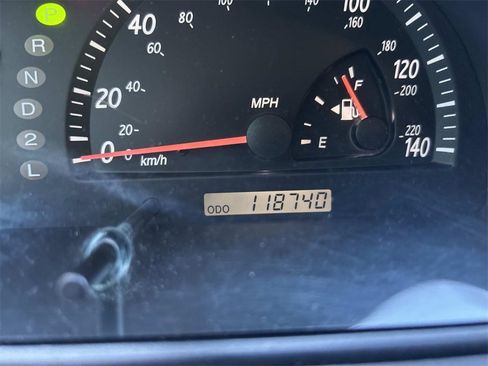 Used 2003 Toyota Camry LE image 17