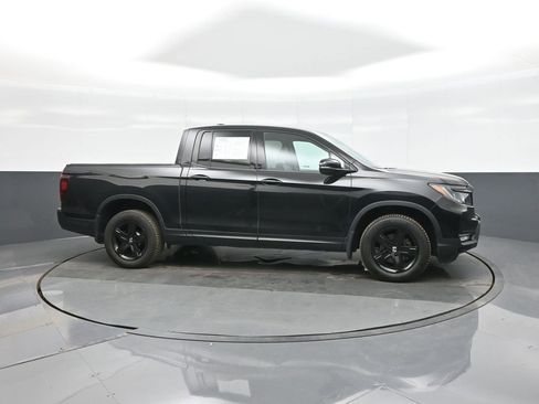 Used 2023 Honda Ridgeline Black Edition image 8