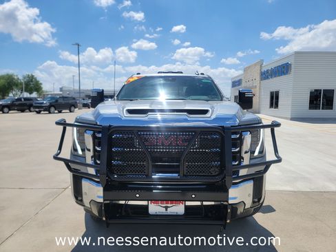 Used 2025 GMC Sierra 3500 SLT w/ SLT Premium Package AWD/4WD image 2