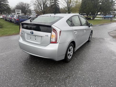 Used 2013 Toyota Prius Two FWD image 5