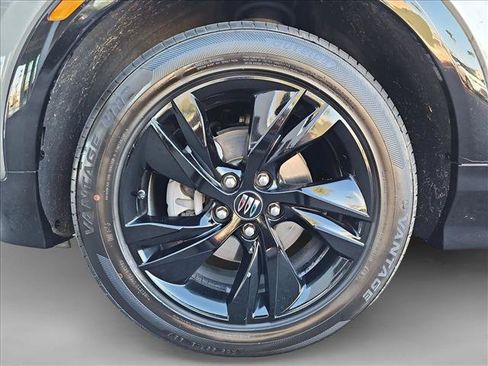 Used 2024 Buick Encore GX Sport Touring FWD image 23