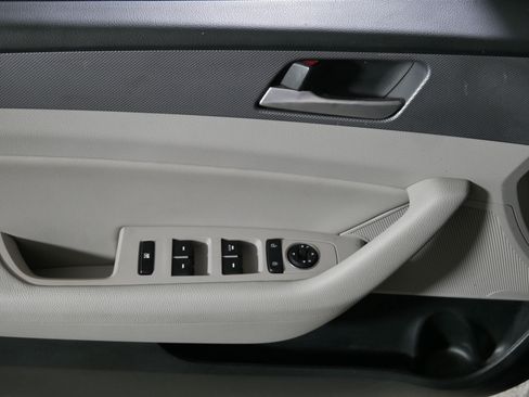 Used 2018 Hyundai Sonata SEL FWD image 19