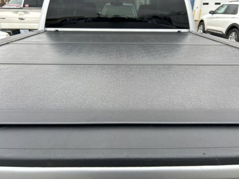 Used 2018 Chevrolet Silverado 1500 LT w/ All Star Edition image 9