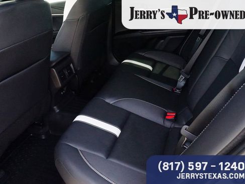 Used 2025 Toyota Camry SE w/ Multimedia Upgrade Package FWD image 22