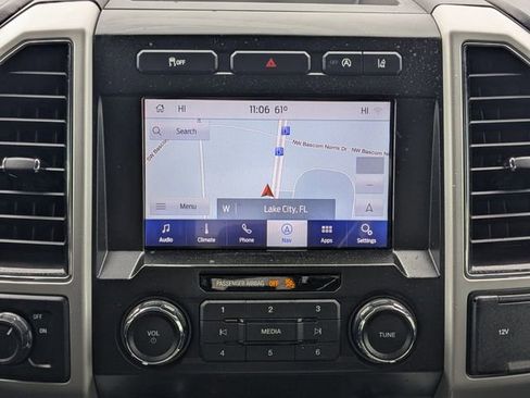 Used 2020 Ford F150 Lariat image 27