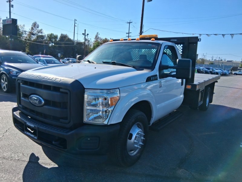 Used 2016 Ford F350 XL RWD image 3
