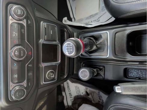 Used 2022 Jeep Wrangler Unlimited Sport image 14