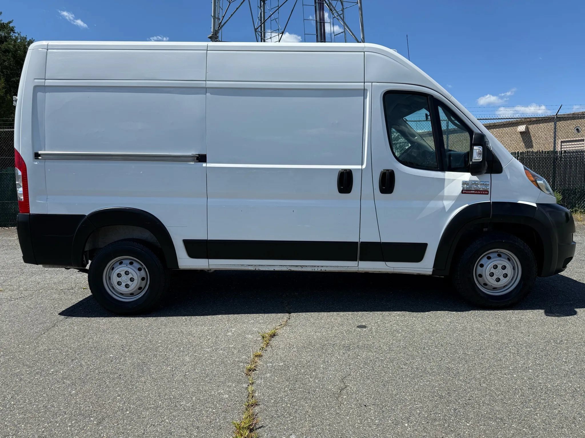 Used 2020 RAM ProMaster 1500 FWD image 2