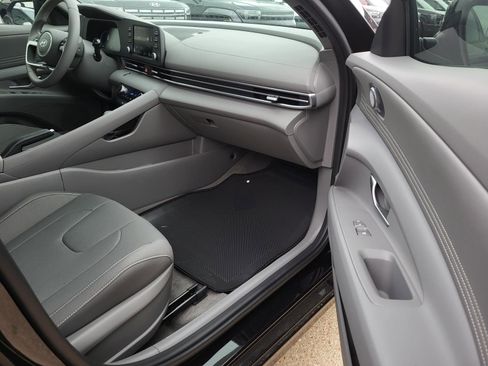 New 2026 Hyundai Elantra Sport image 6