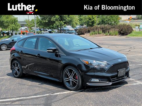 Used 2016 Ford Focus ST w/ Equipment Group 402A FWD image 1
