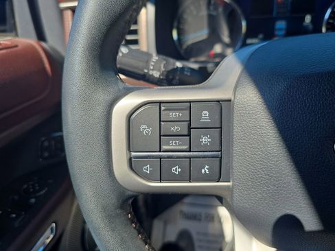 Used 2024 Ford Expedition Limited image 24