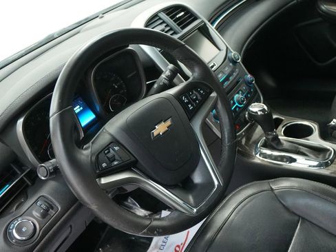 Used 2015 Chevrolet Malibu LTZ FWD image 13
