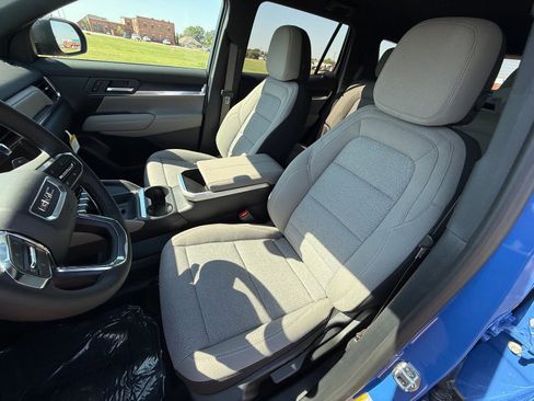 New 2026 GMC Terrain Elevation w/ Black Edition image 10