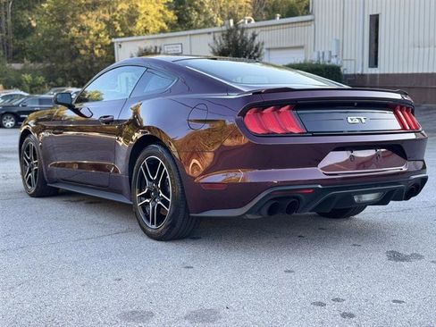 Used 2018 Ford Mustang GT image 3