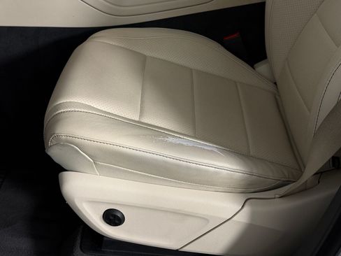 Used 2020 Mercedes-Benz GLE 350 image 13