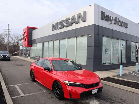 Used 2025 Honda Civic Sport image 2