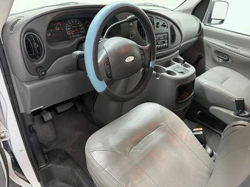 Used 2003 Ford E-350 and Econoline 350 XL RWD image 8