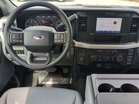 New 2025 Ford F450 XL w/ XL Chrome Package image 14