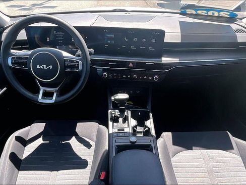 Used 2025 Kia K5 LXS FWD image 7