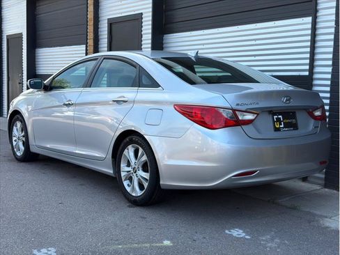 Used 2011 Hyundai Sonata Limited FWD image 7