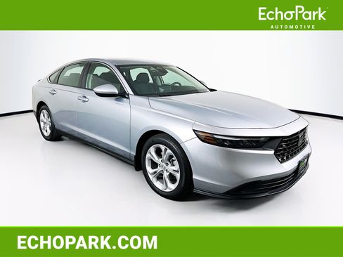 Used 2025 Honda Accord LX image 1