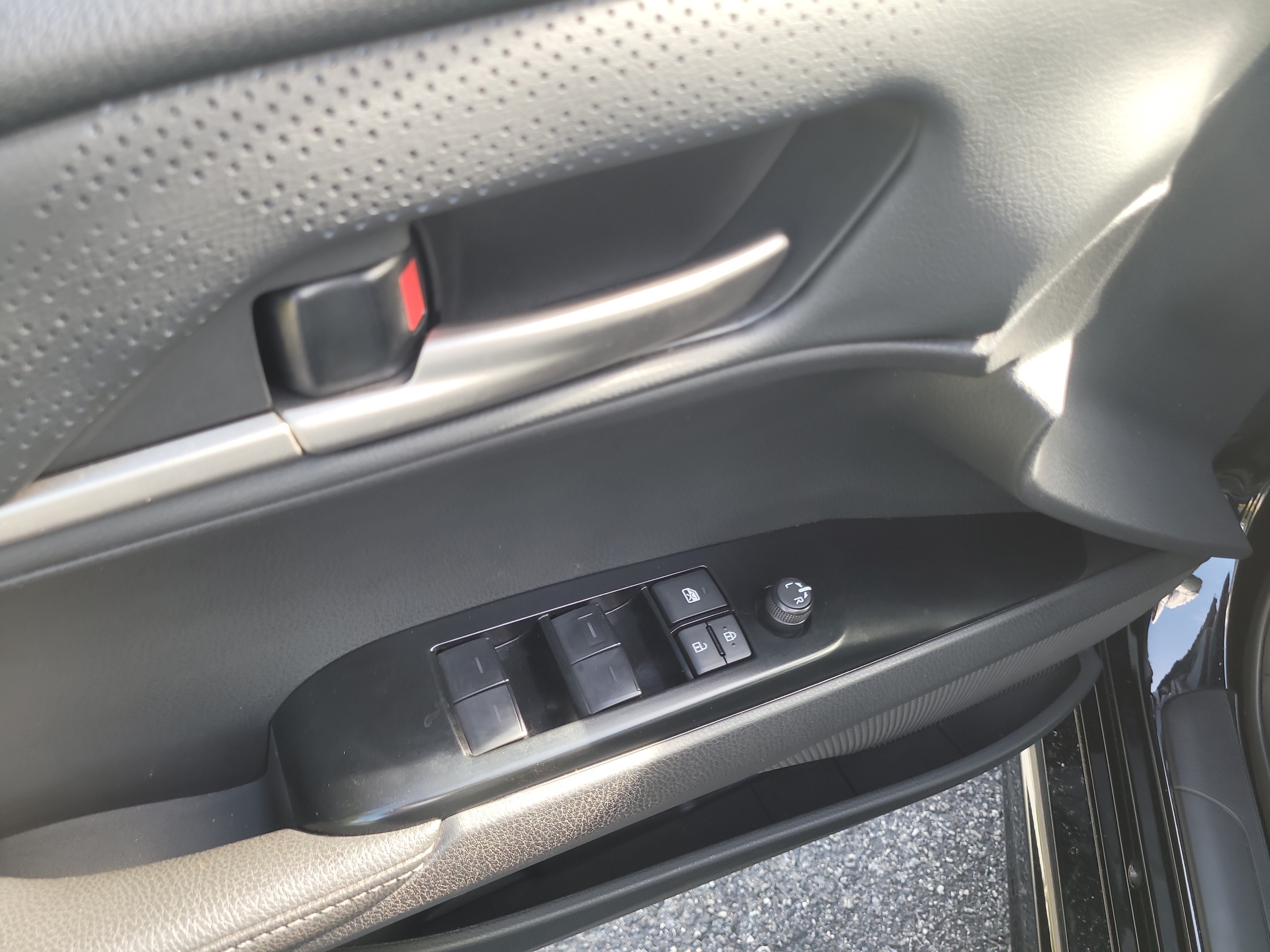Certified 2025 Toyota Camry XSE FWD image 17