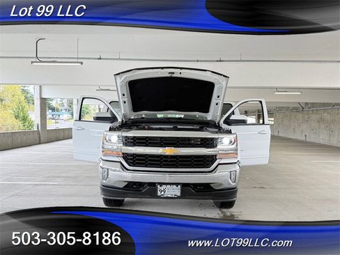 Used 2018 Chevrolet Silverado 1500 LT w/ All Star Edition AWD/4WD image 26