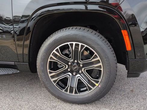 New 2026 Jeep Compass Latitude image 10