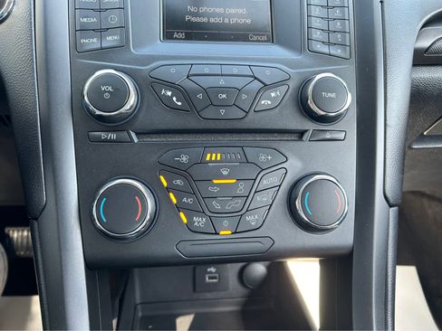 Used 2018 Ford Fusion SE w/ Equipment Group 601A image 27