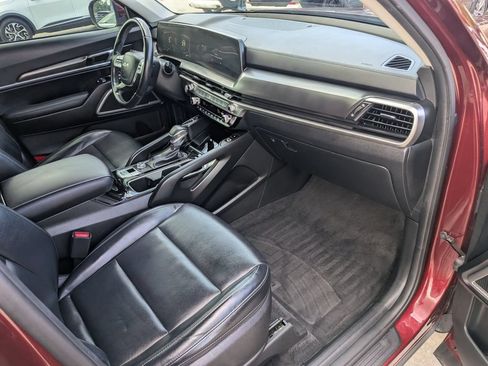 Used 2023 Kia Telluride S w/ S Sunroof Package FWD image 12