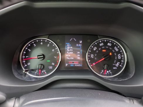 Used 2022 Toyota RAV4 XLE Premium FWD image 22