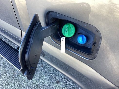 Used 2022 Ford F250 Platinum w/ FX4 Off-Road Package image 13