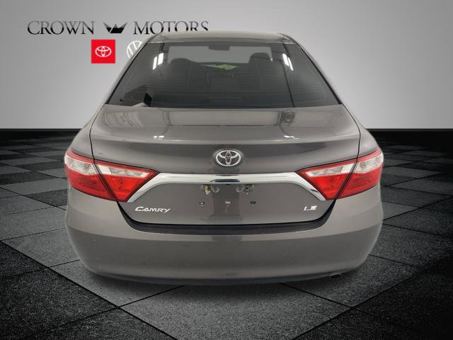 Used 2016 Toyota Camry LE FWD image 5