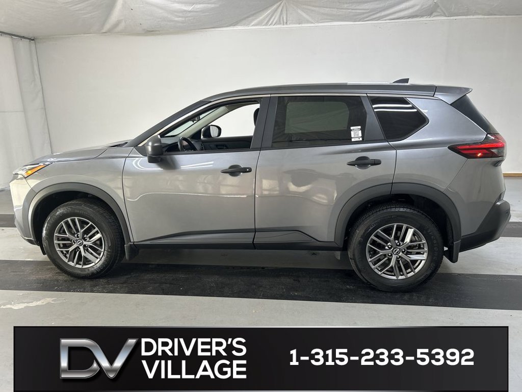 Used 2023 Nissan Rogue S AWD/4WD image 6