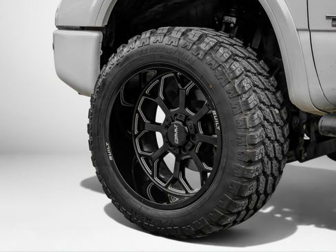 Used 2018 Nissan Titan PRO-4X w/ Pro-4x Convenience Package AWD/4WD image 50