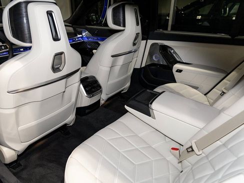 New 2026 BMW 760i xDrive w/ Executive Package image 37