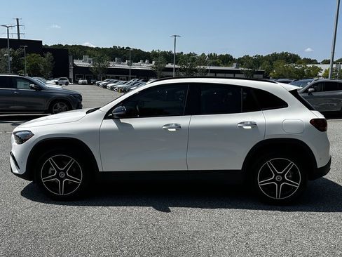 Certified 2026 Mercedes-Benz GLA 250 w/ Exclusive Package image 5