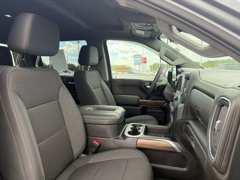 Used 2022 Chevrolet Silverado 1500 RST AWD/4WD image 13