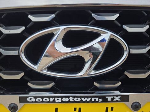 Used 2018 Hyundai Elantra GT FWD image 11