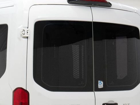 Used 2019 Ford Transit 350 XLT RWD image 13