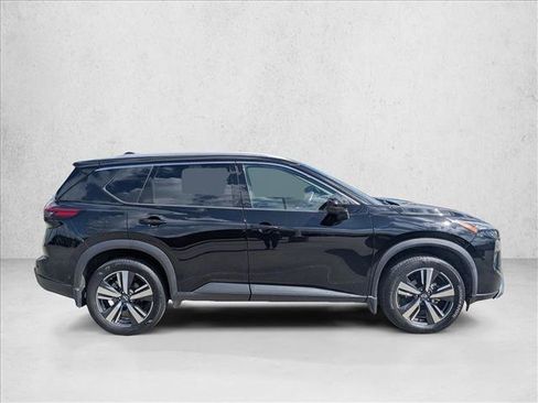 Used 2024 Nissan Rogue SL FWD image 4