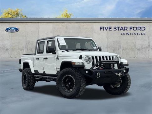 Used 2020 Jeep Gladiator Overland image 1