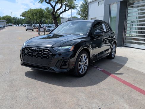 Certified 2023 Audi Q5 e Premium Plus AWD/4WD image 5