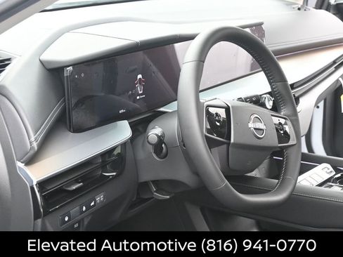 Certified 2025 Nissan Murano SL AWD/4WD image 16