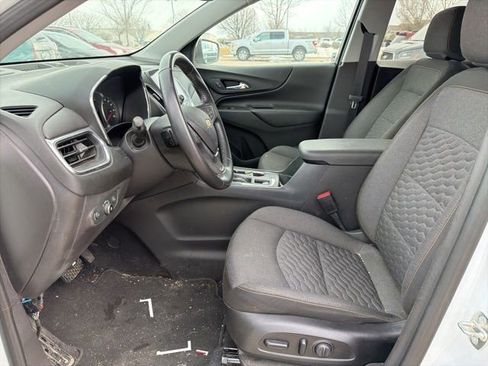 Used 2020 Chevrolet Equinox LT image 16