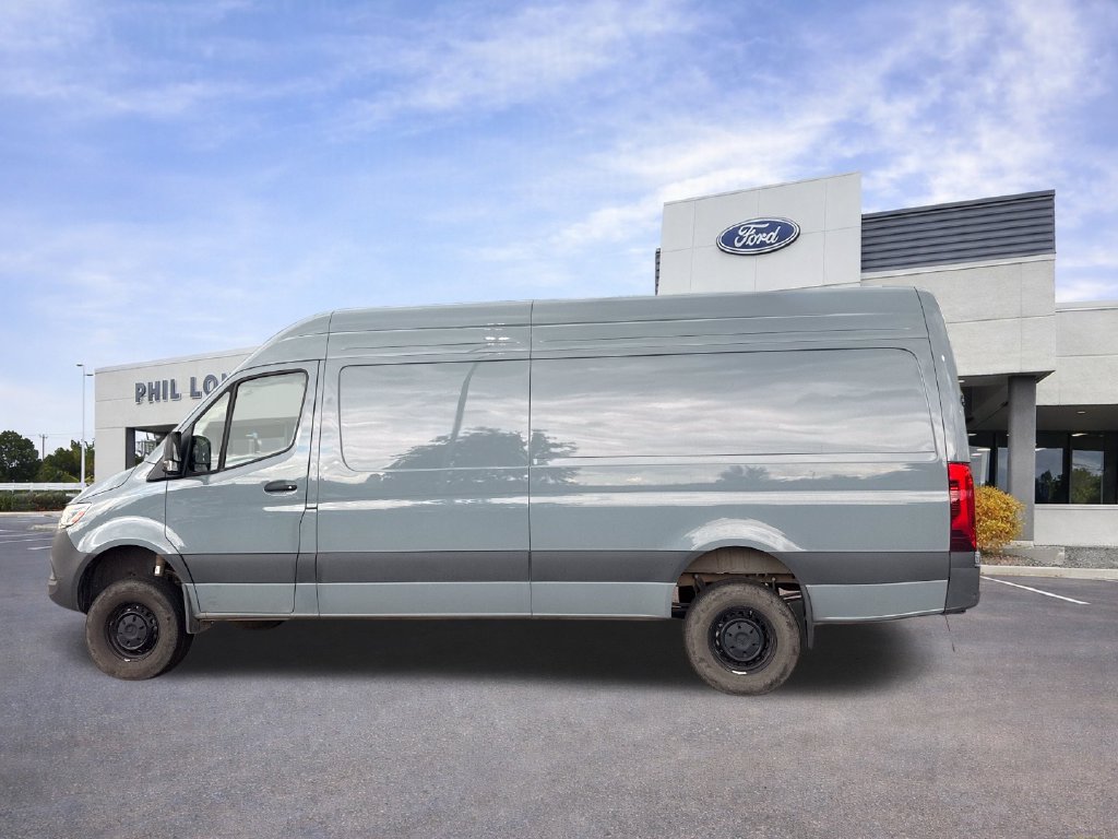 Used 2025 Mercedes-Benz Sprinter 2500 image 5