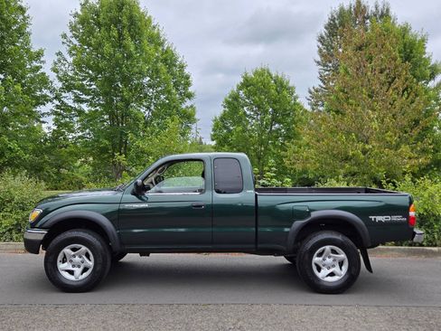 Used 2003 Toyota Tacoma PreRunner RWD image 5