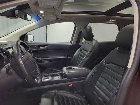 Used 2019 Ford Edge SEL w/ Equipment Group 201A AWD/4WD image 13